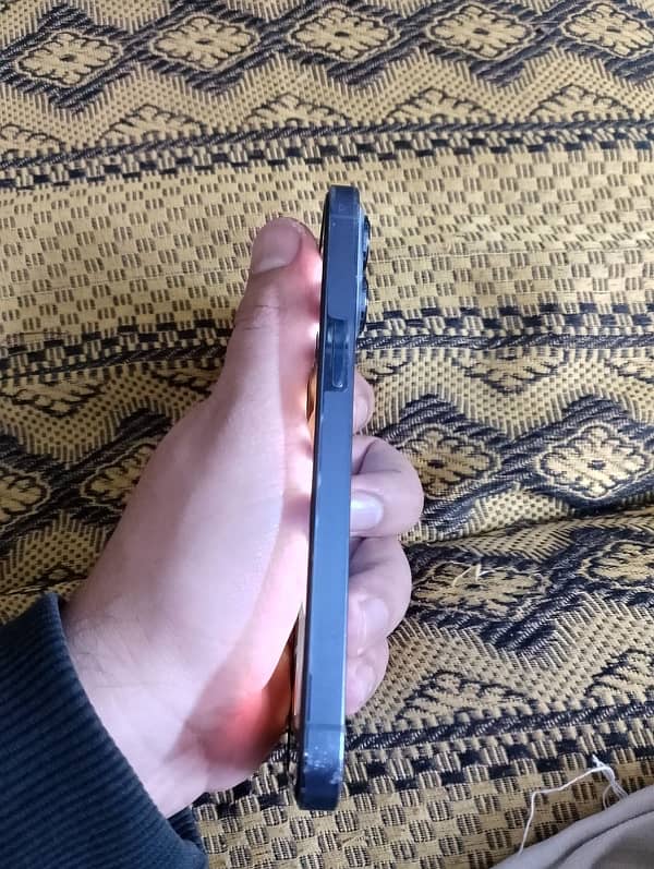 IPhone 13 Pro 128gb Factory Unlocked Non PTA 2