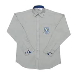 uniform shirt k karigar ki zrort hai