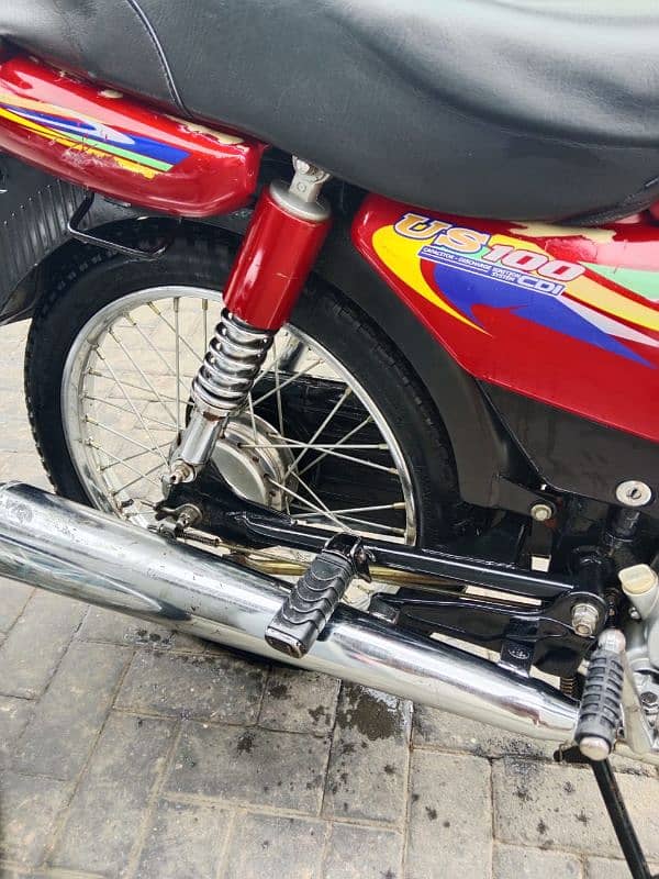 United 100 CC 4