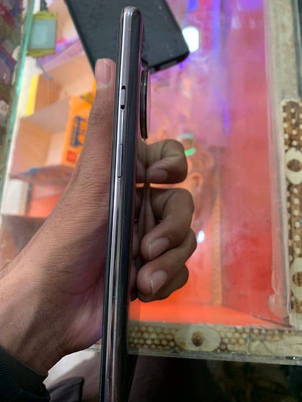 ONE PLUS 7T NON PTA 10/9.5 CONDITION 8