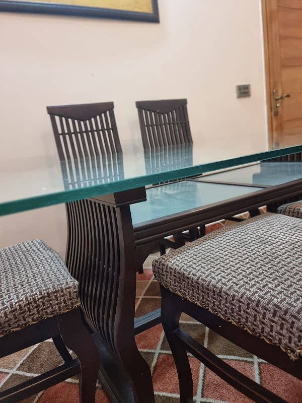 6 Seater Glass Dining Table 3