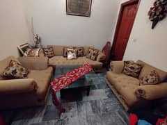 Slightly Used 5 Seater Sofa Set for Sale