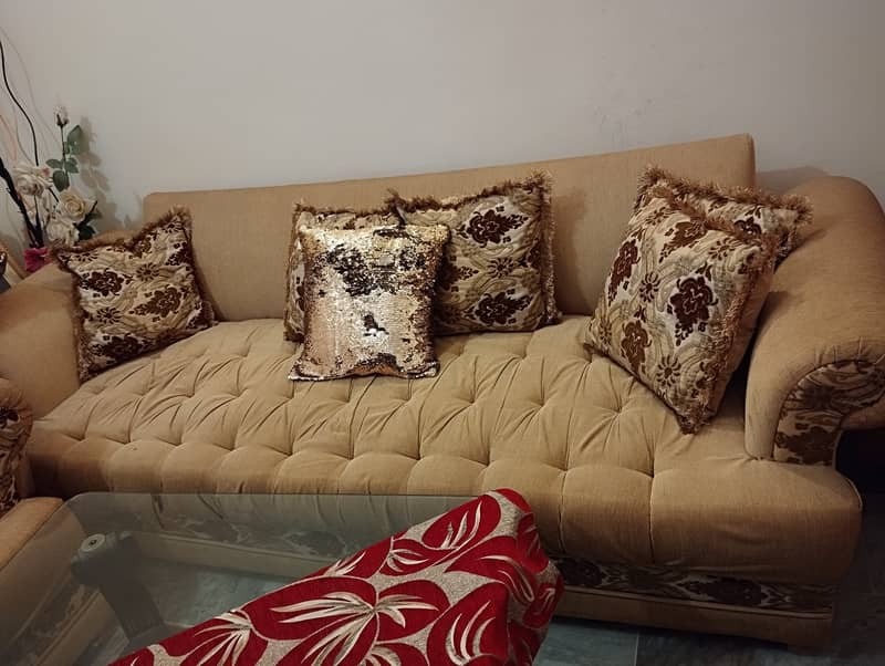 Slightly Used 5 Seater Sofa Set for Sale 2