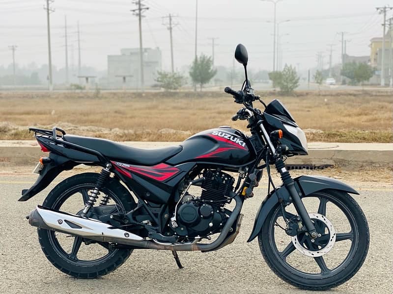 Suzuki GR 150 (2021 Model) 1