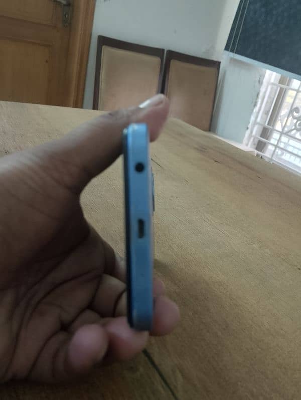 vivo y02t new condition ha box and charger be ha 2