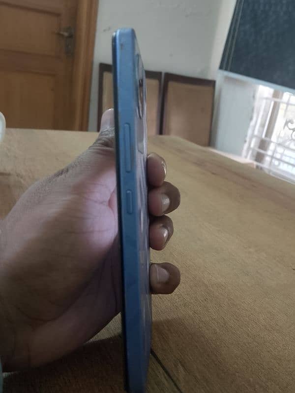 vivo y02t new condition ha box and charger be ha 3