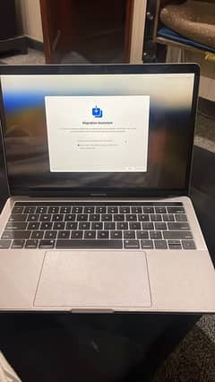 macbook pro 2019 8/128