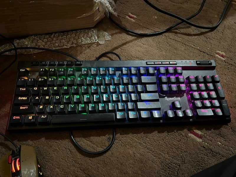 Redragon full RGB mechanical keyboard k580 pro vata 2