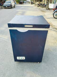 deep freezer all okay total original good condition call (03124645208/