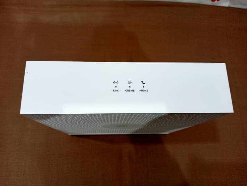 Telstra Dual Band Wifi Router 8