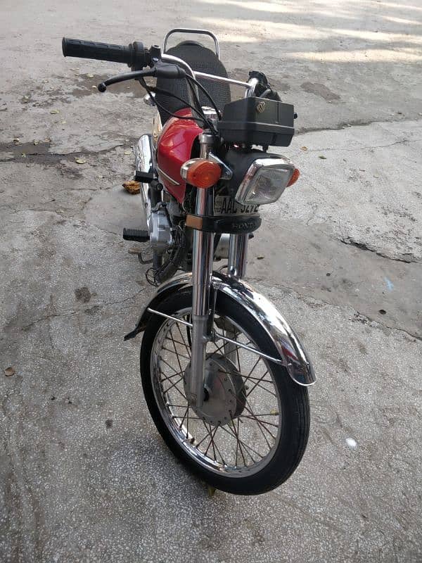 Honda 125 Total genuine on my name 12