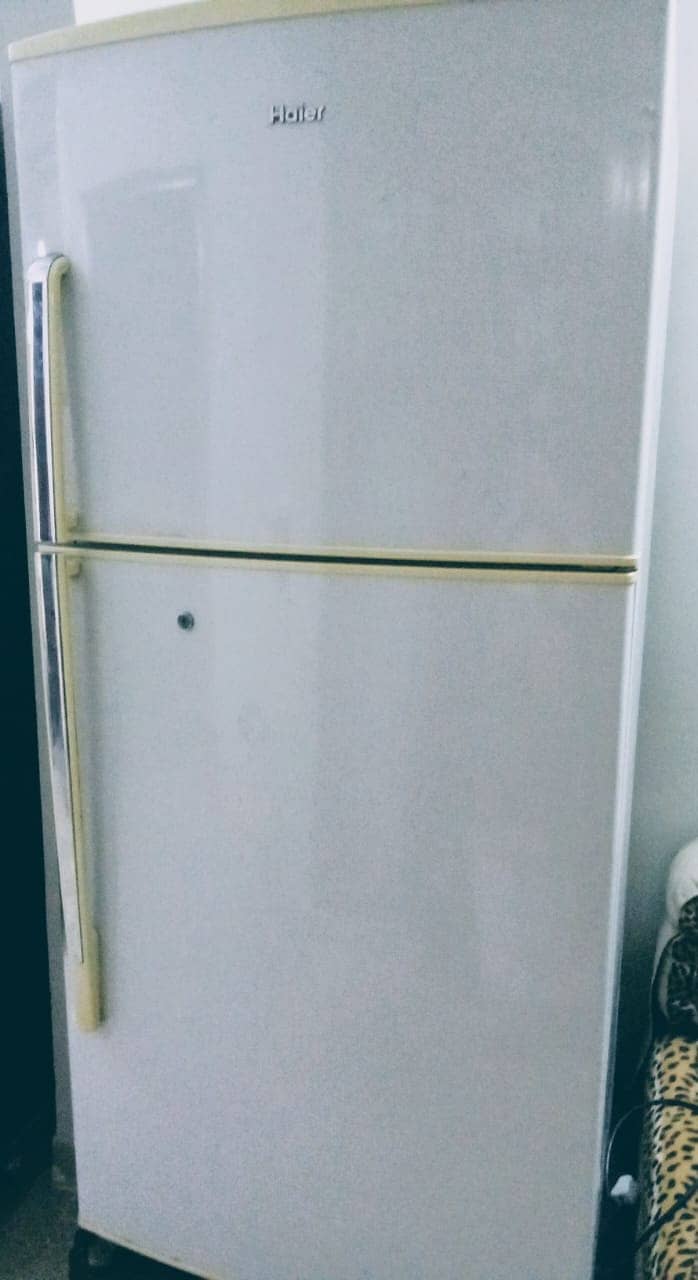 Haier Refrigerator - 16 Cubic Feet 0