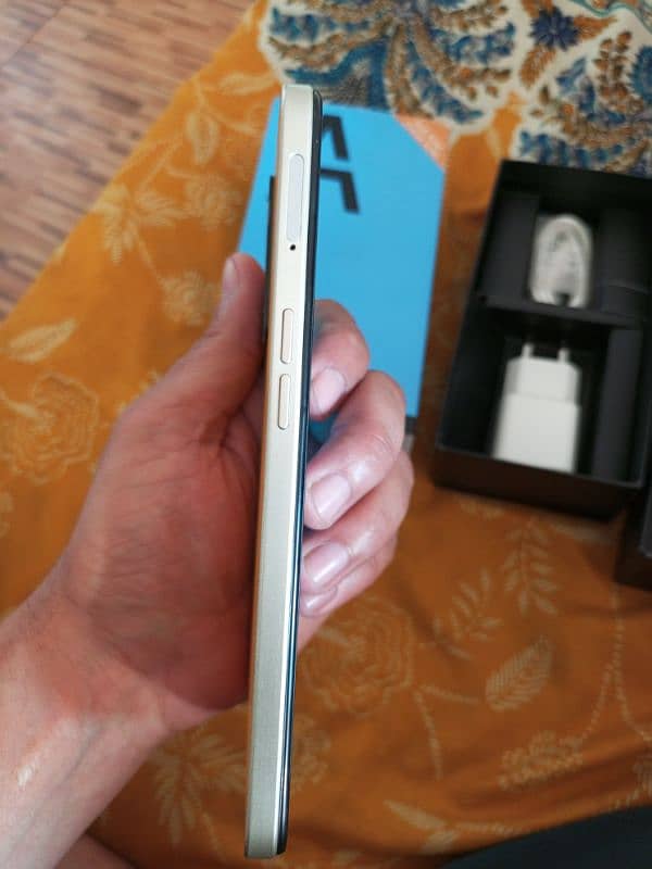 Oppo A57 8