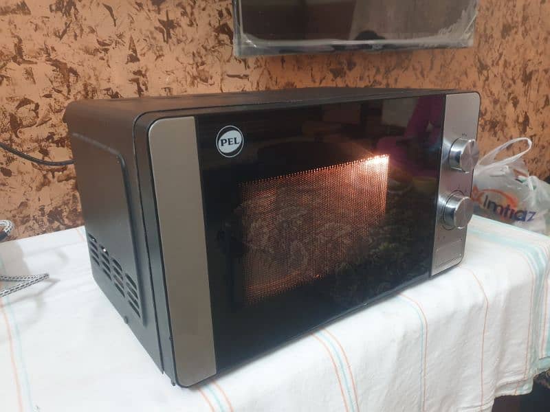 PEL Microwave oven 1