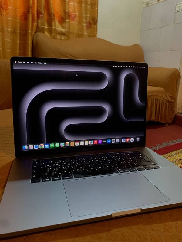 Macbook pro 2019 16’inch 512gb ssd 0