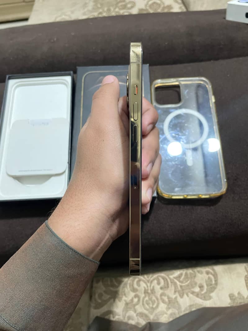 Iphone 12 Pro Max 128GB Factory Unlocked Non Pta 4