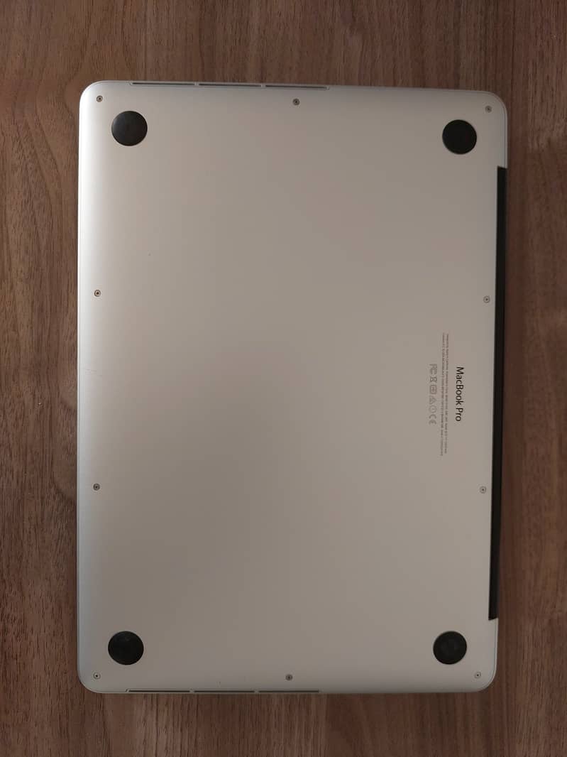 Macbook Pro 2015 Silver 2