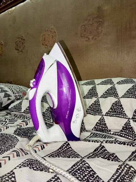 KENWOOD STEAM IRON 1