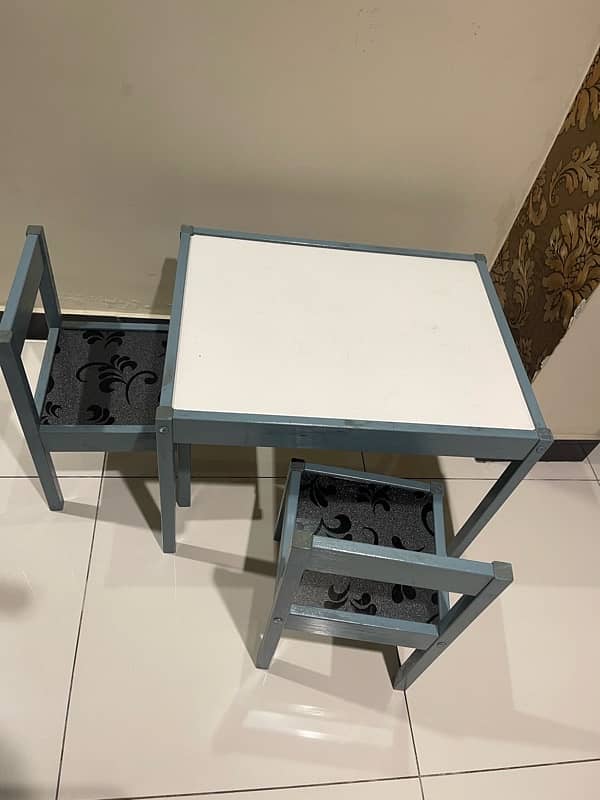 ikea kids table with two chairs 1