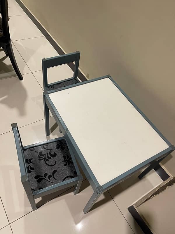 ikea kids table with two chairs 2