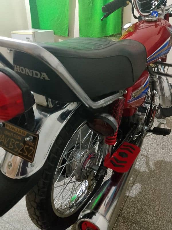 Honda cg 125 2006 for sale full genius condition 2