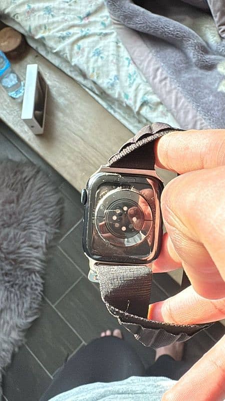 apple watch series 8 gps model midnight aluminium 4