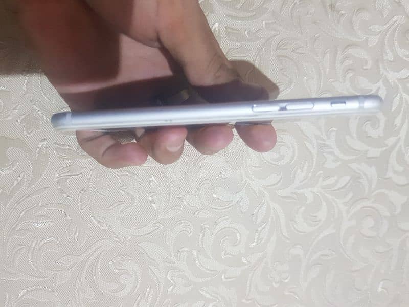 I phone 6 pta ampord 128 GB me ha urgent sale 5