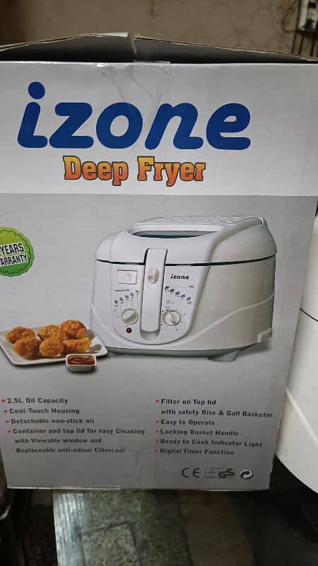 Deep fryer i-zone company slightly used just 1 time 1