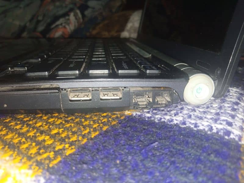 Sony Laptop Core 2 Duo in good Condition 6