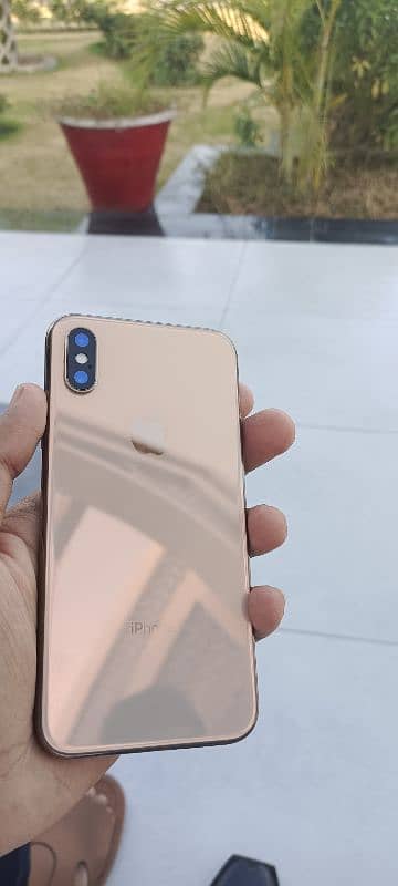 iPhone xs 1