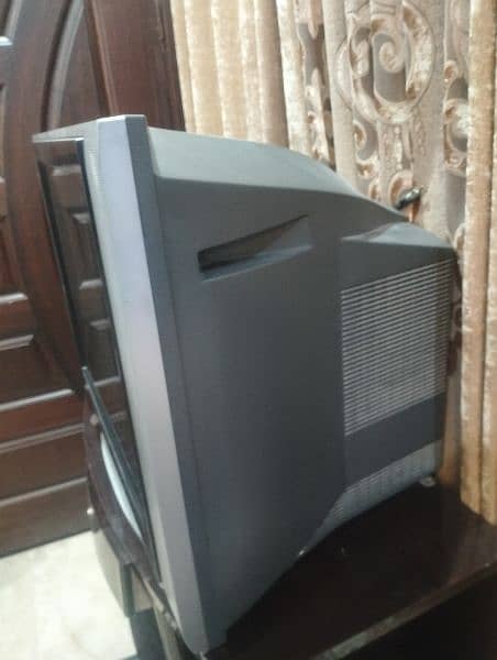 Panasonic tv used good condition 2