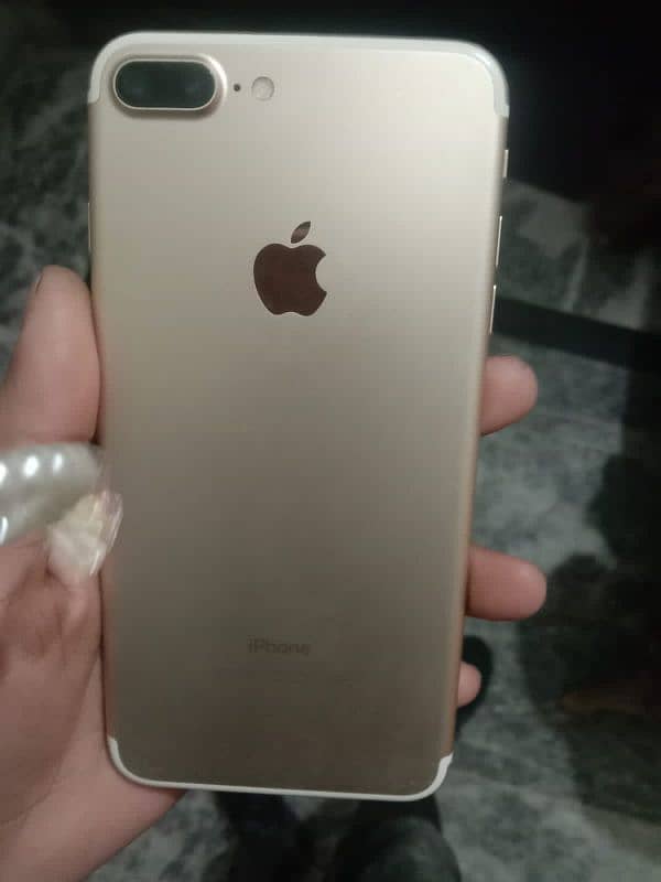 iphone 7 plus  momery 128 gb 5