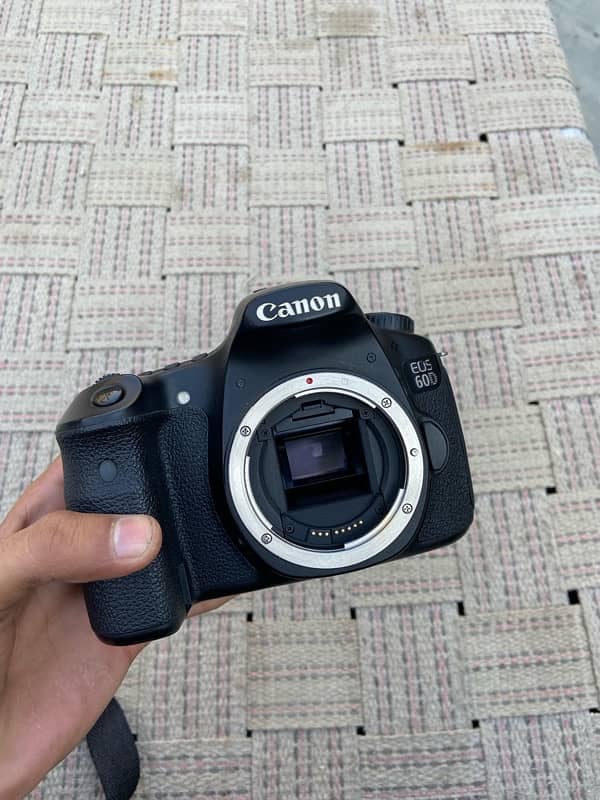 DSLR CANON 60D 1