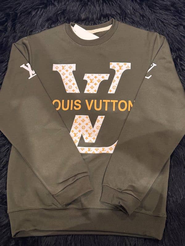 Louis Vuitton Sweatshirts – Warm, Stylish, and Comfortable 2