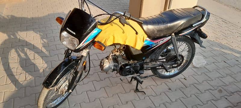 Honda cd70 dream 0