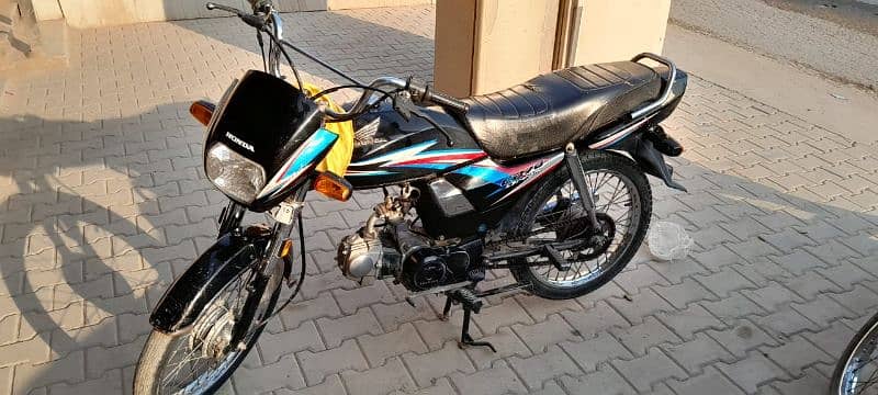 Honda cd70 dream 3