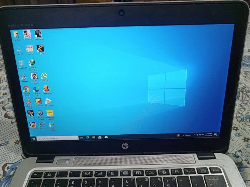 Hp G820 elite book core i5 6th gen 4