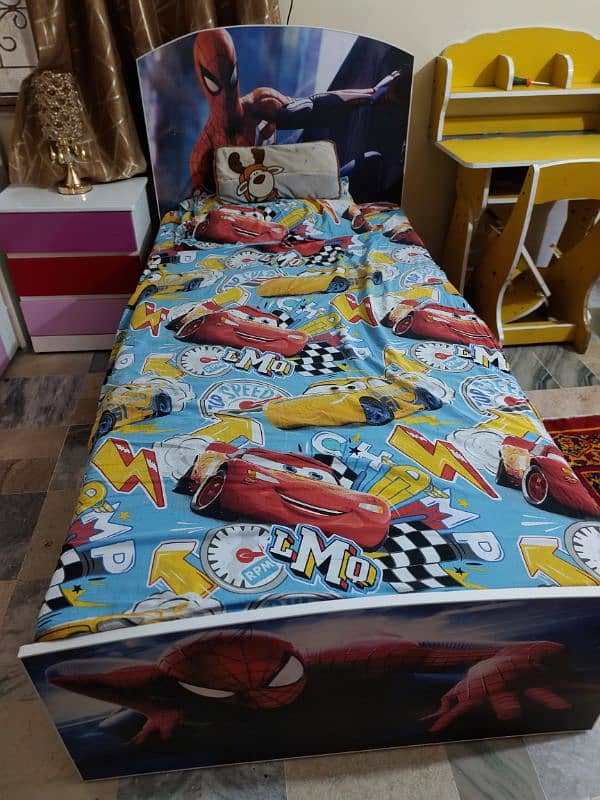 2 beautiful kids bed for sale 4