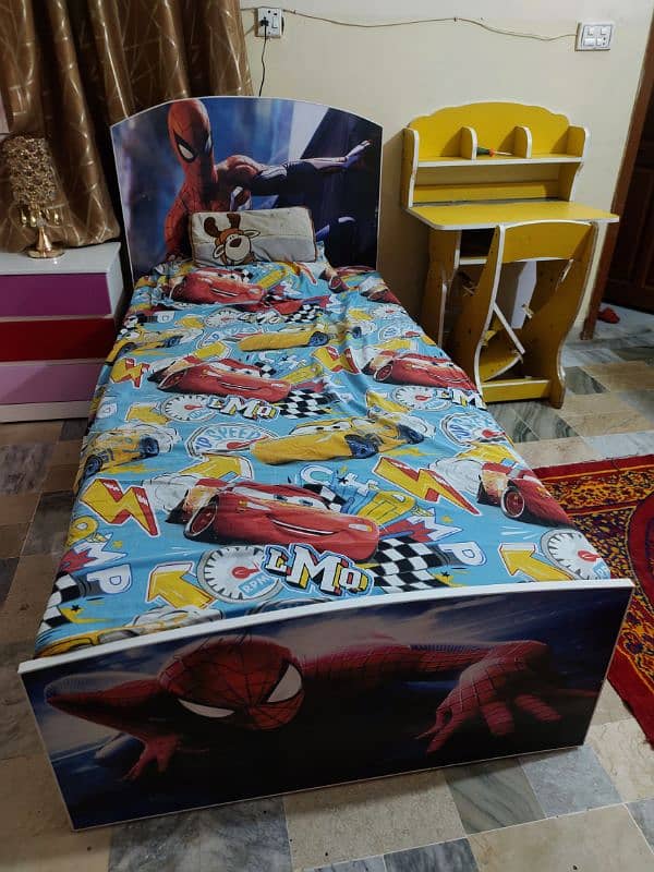 2 beautiful kids bed for sale 5