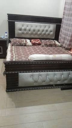 Stylish & Solid Double Bed Set for Sale