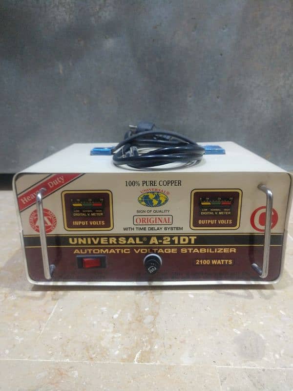 Universal Stabilizer 2100 watts 4