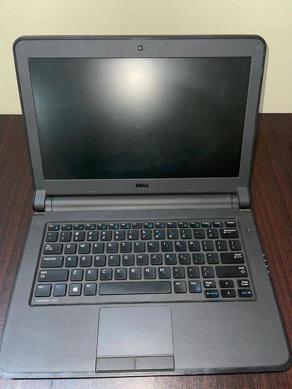 Dell Latitude 3350 3