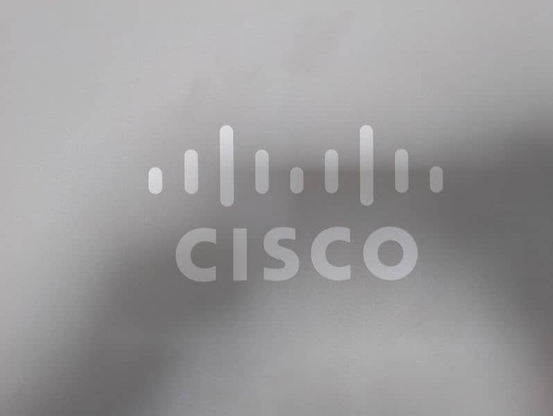 Cisco Switch SG-300 1Gig 03142330004 1