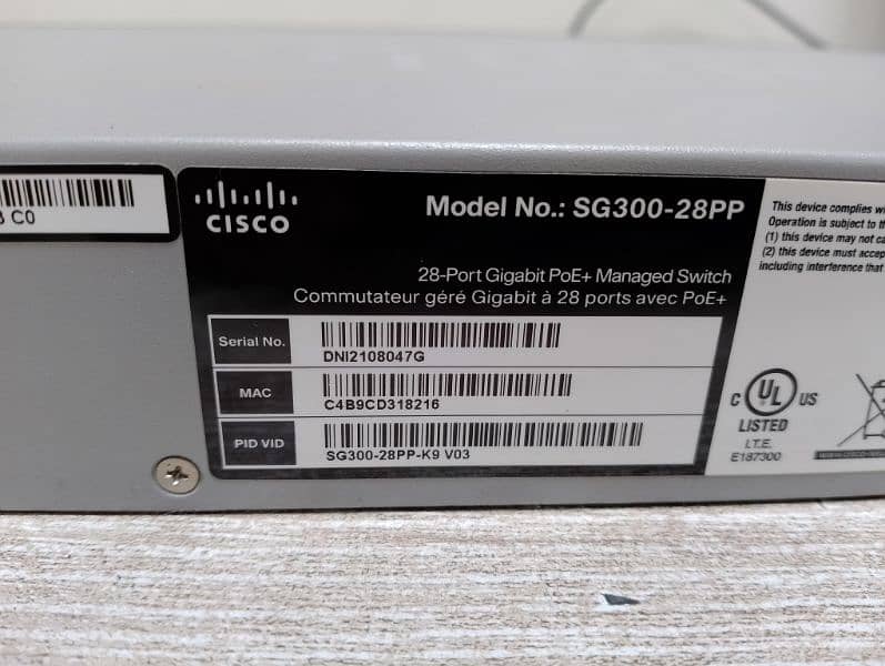 Cisco Switch SG-300 1Gig 03142330004 3