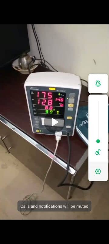 cardiomoneter with stand 0