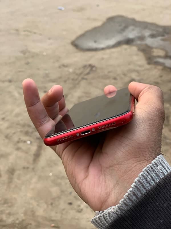 IPHONE XR(64gb)factory unlock 0