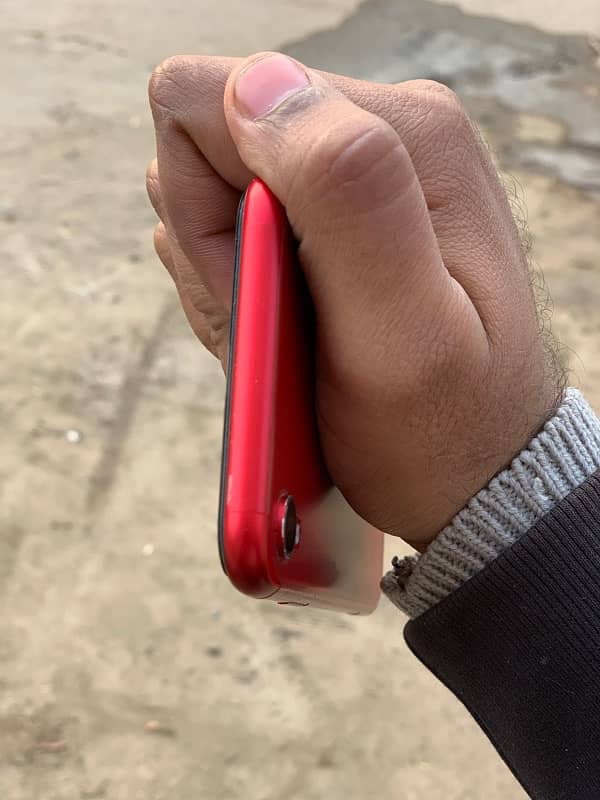 IPHONE XR(64gb)factory unlock 3