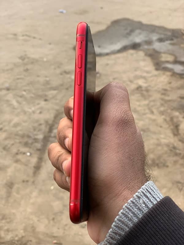 IPHONE XR(64gb)factory unlock 4