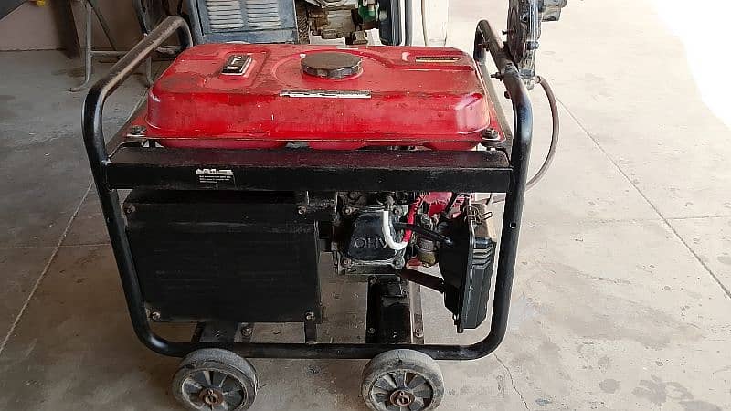 PowerMac R2200D 2 KVA Generator 3