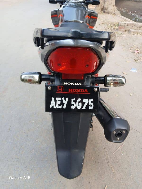 Honda CB150F excellent condition 2